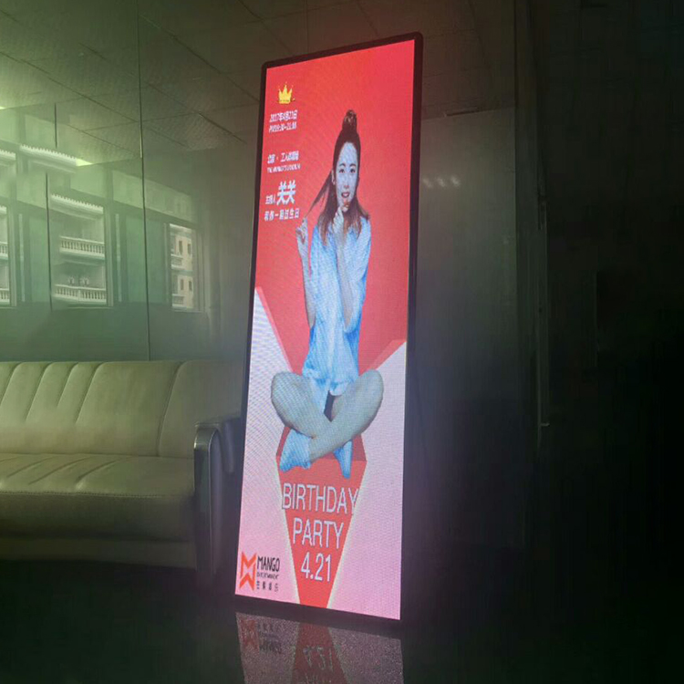 Standee d'écran d'affichage à LED Super Thin Pixel 3mm