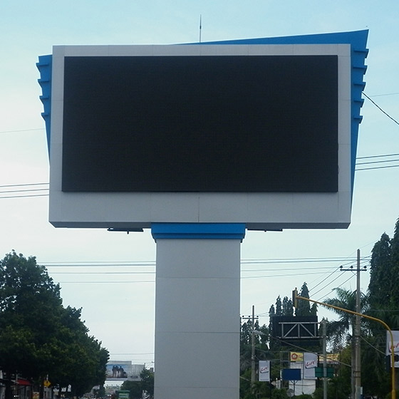 Panneau d'affichage numérique extérieur Unipole UHD P10 LED SMD