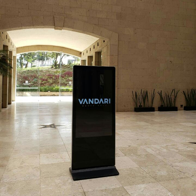 Écran LCD du lecteur vidéo 4K au sol de 84 ''